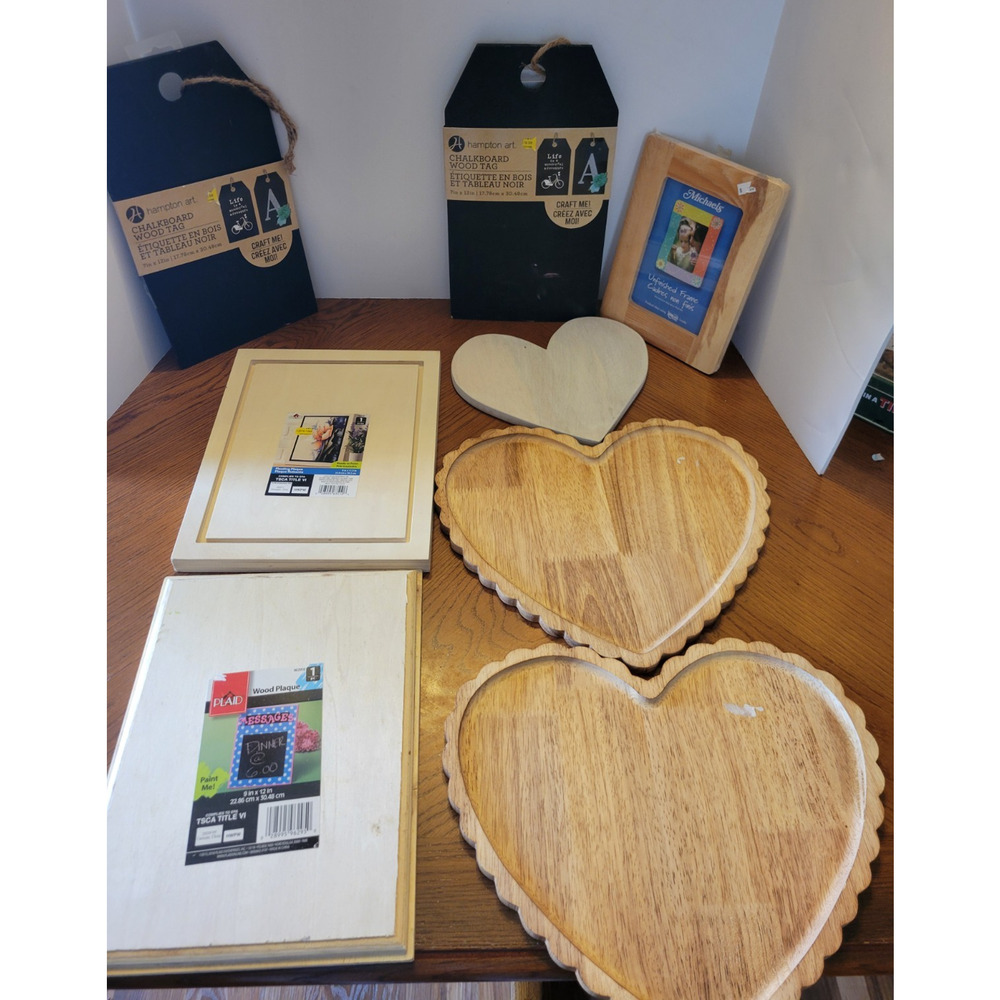 Lot Of Wood Crafts Hearts Trivet, Wood Plaque, Chalkboard‎ Wood Tag, Photo Frame